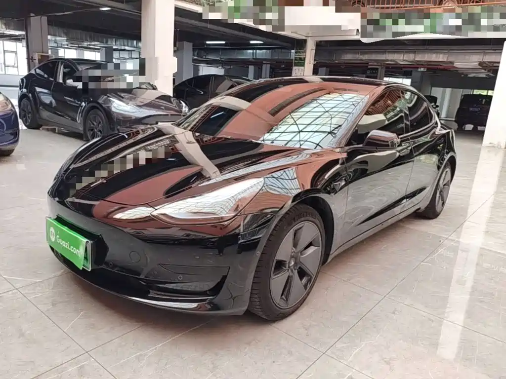 Tesla Model 3 — фото 2