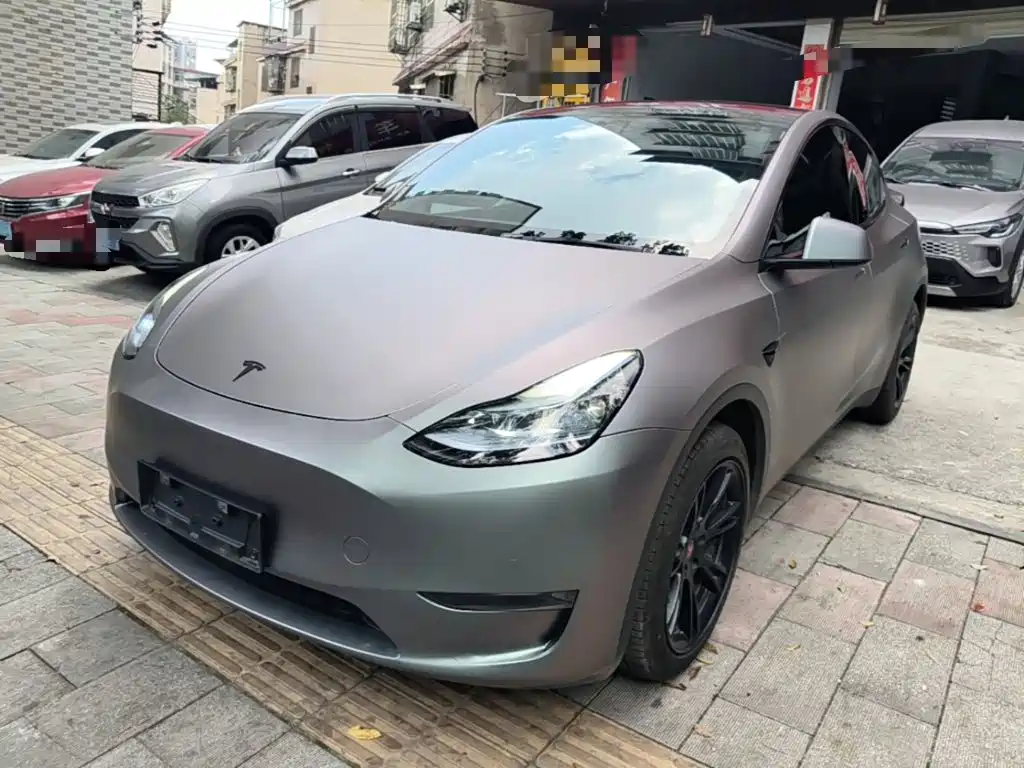 Tesla Model Y — фото 2
