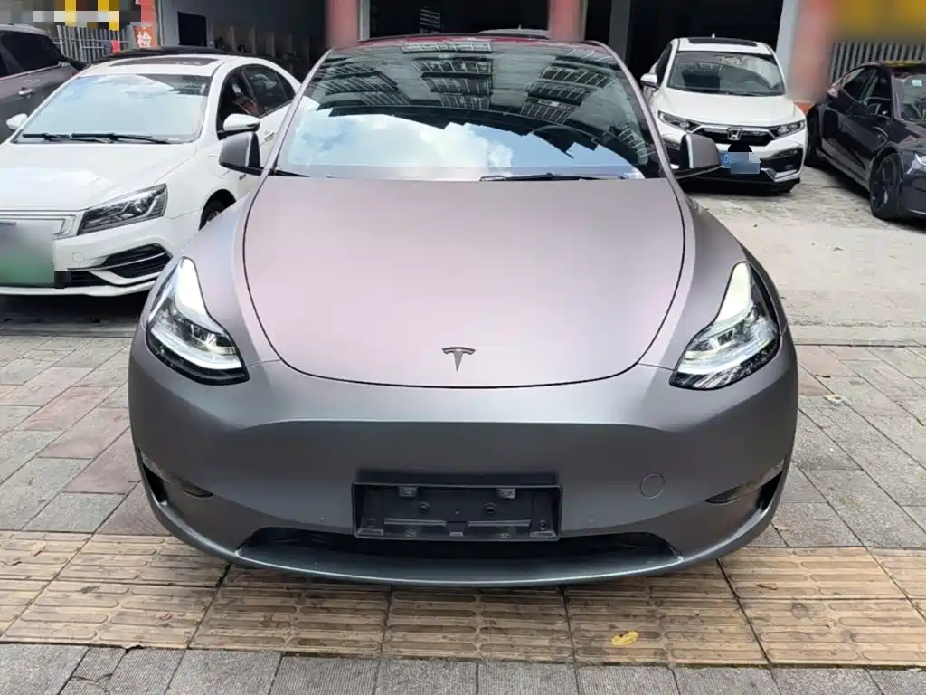 Tesla Model Y — фото 3