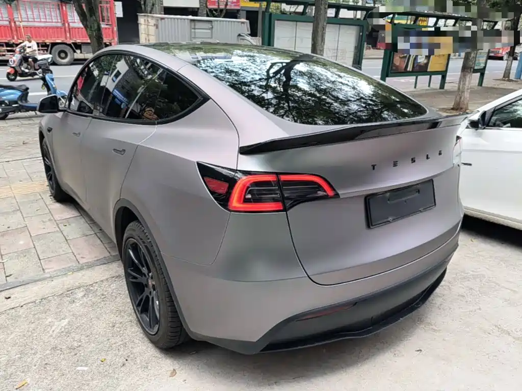 Tesla Model Y — фото 5