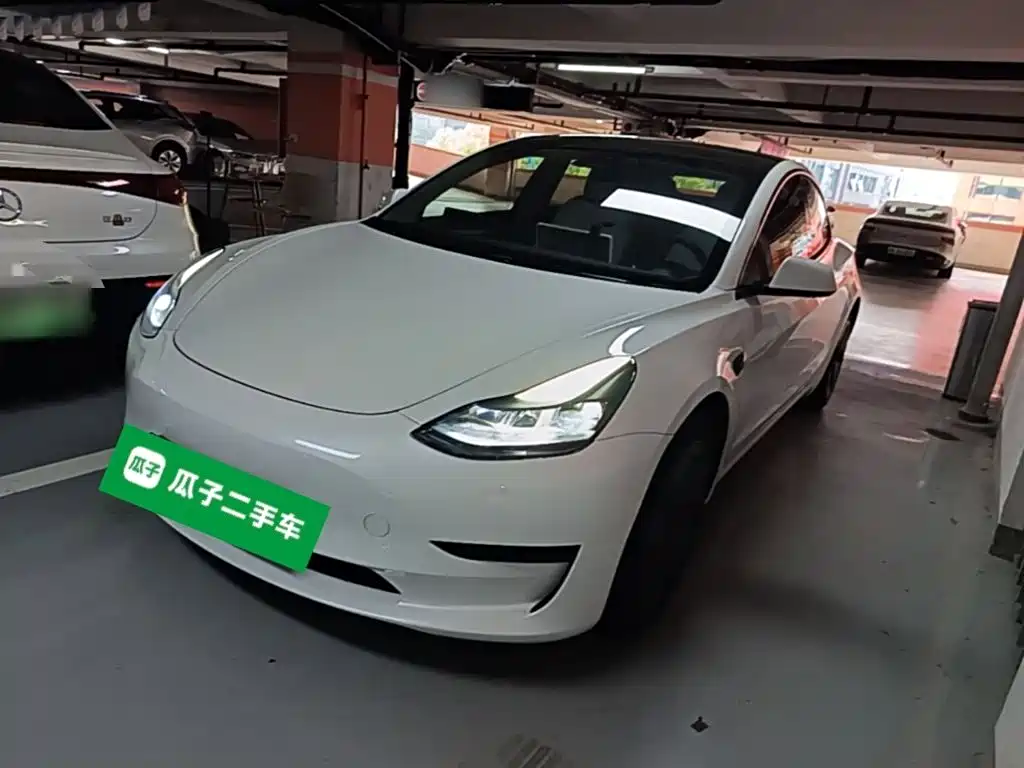 Tesla Model 3 — фото 2
