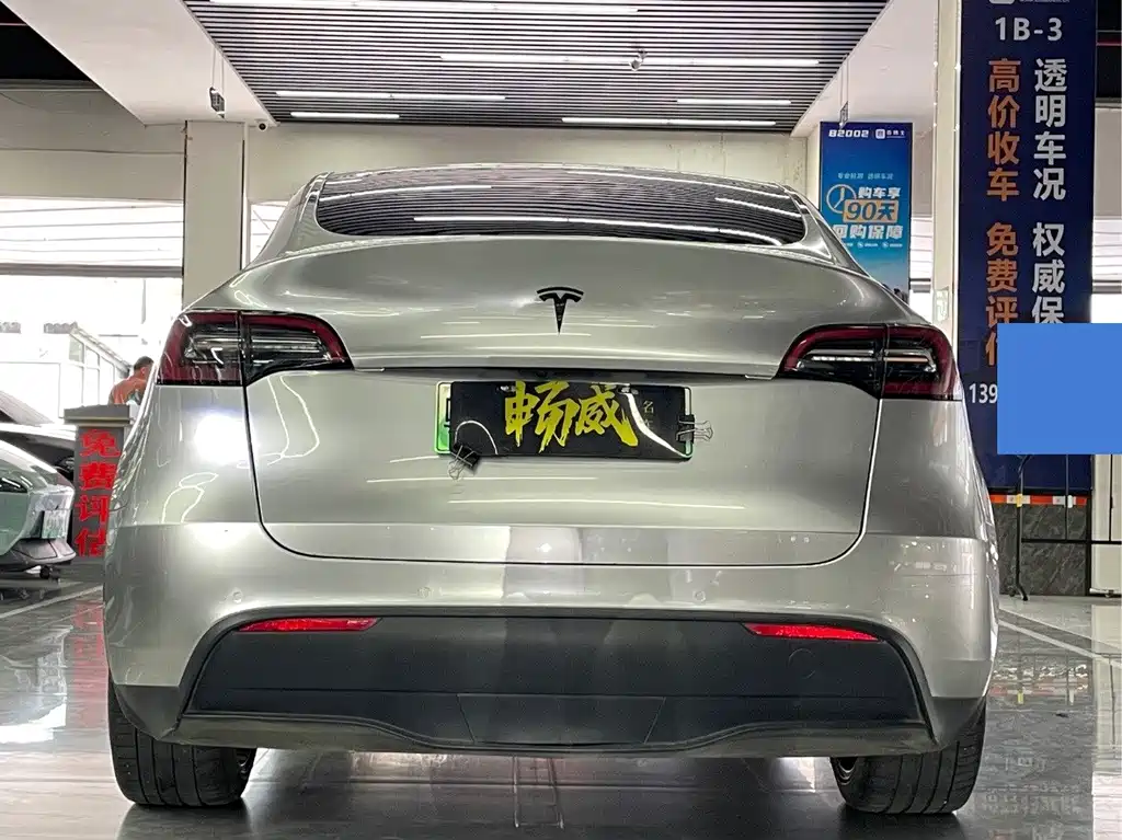 Tesla Model Y — фото 7
