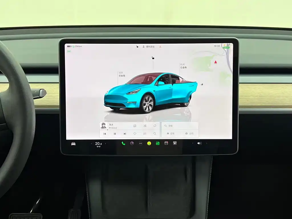 Tesla Model Y — фото 17