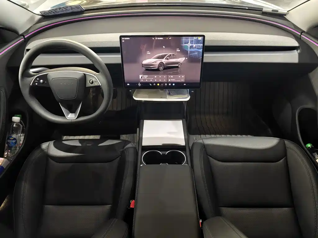Tesla Model 3 — фото 14