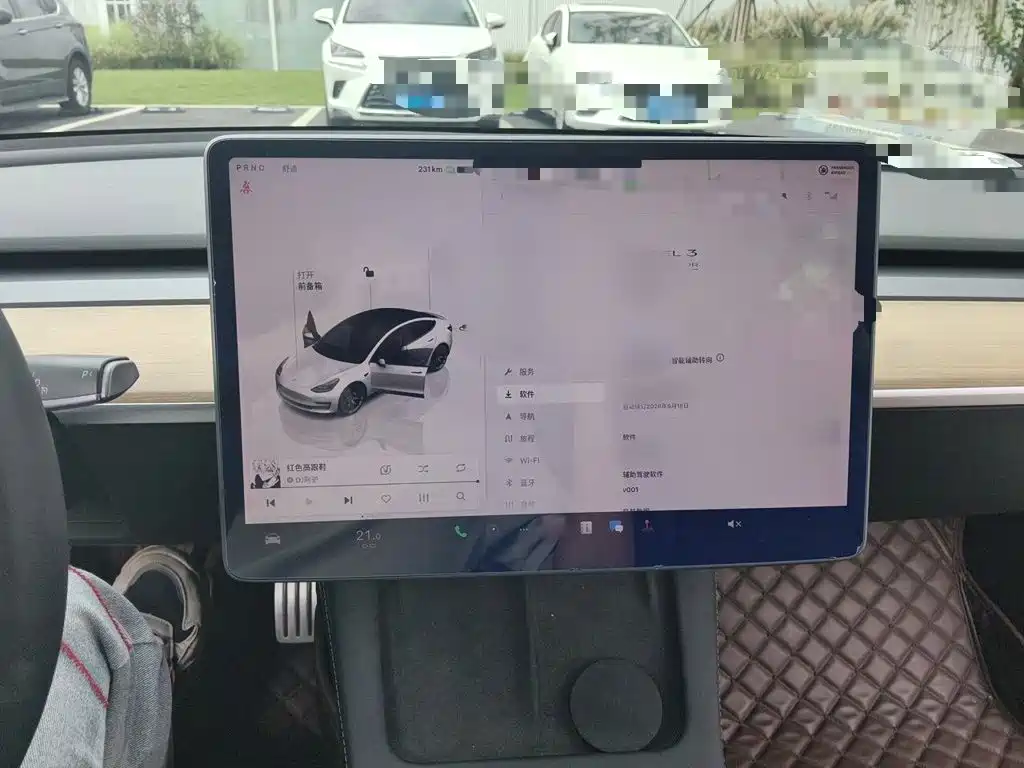 Tesla Model 3 — фото 6