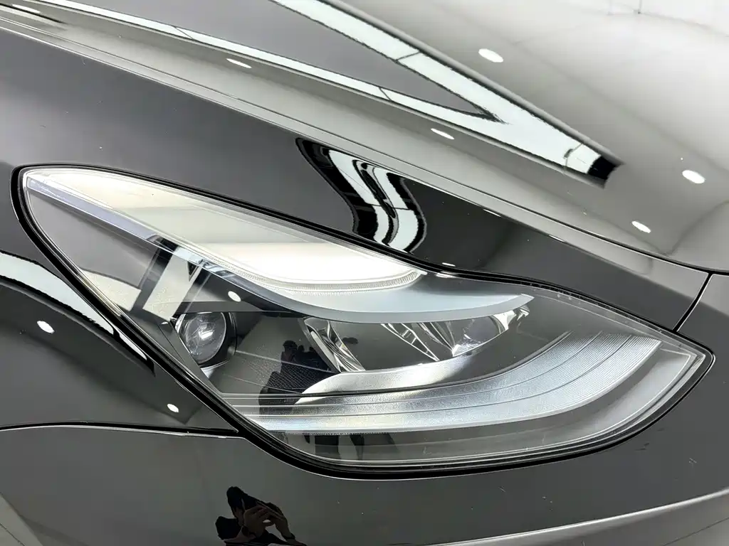 Tesla Model Y — фото 22
