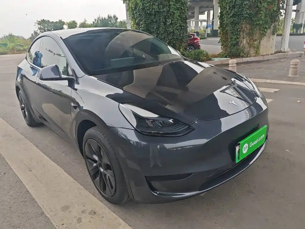 Tesla Model Y — фото 4
