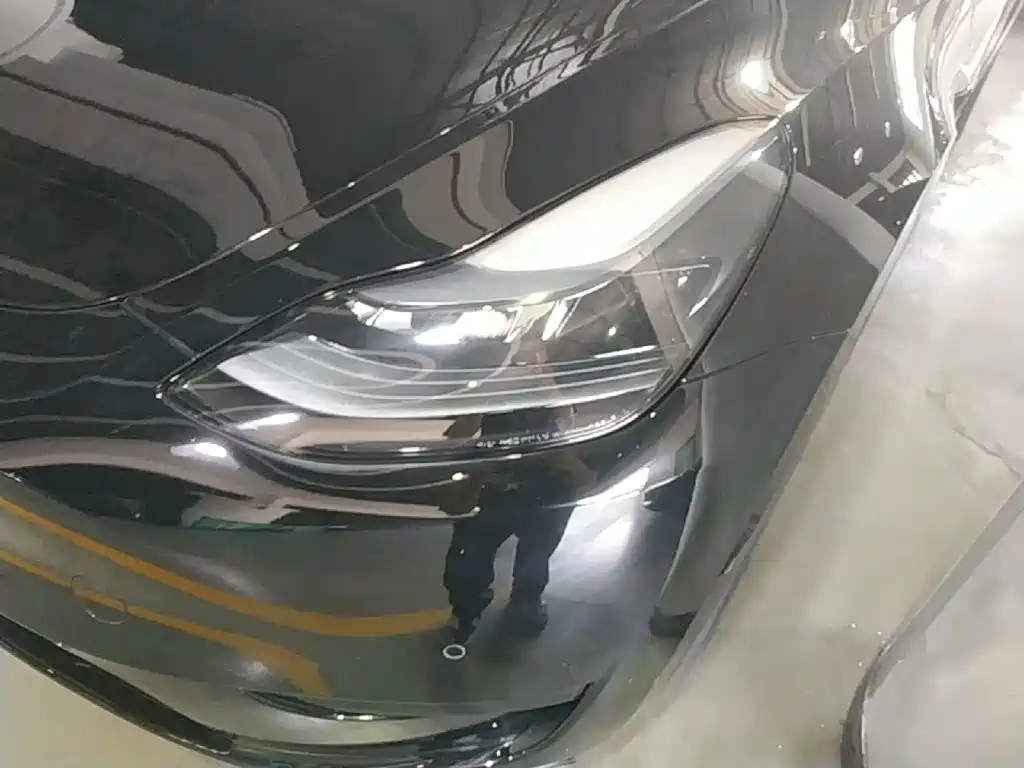 Tesla Model Y — фото 24