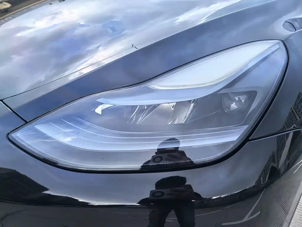 Tesla Model Y — фото 29