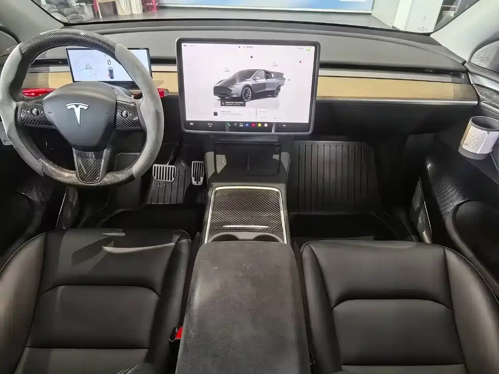 Tesla Model Y — фото 5