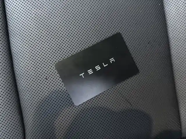 Tesla Model 3 — фото 19