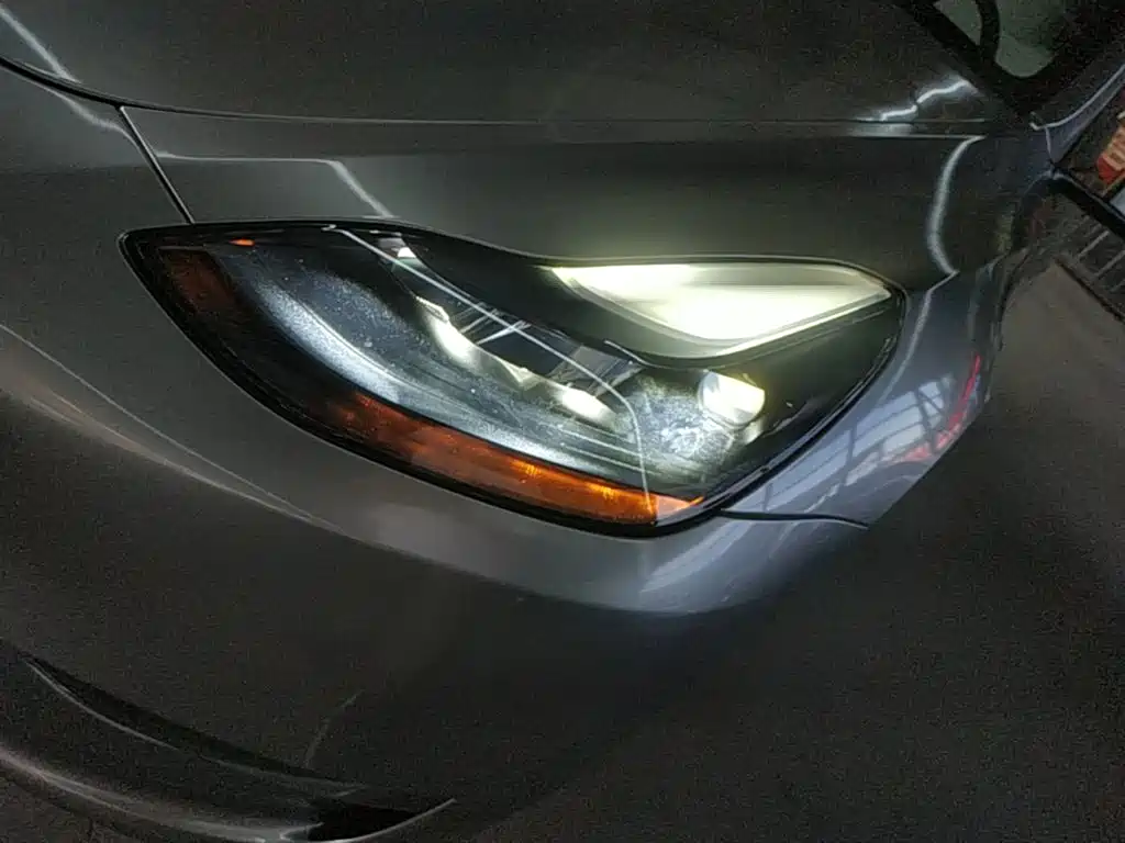 Tesla Model Y — фото 24