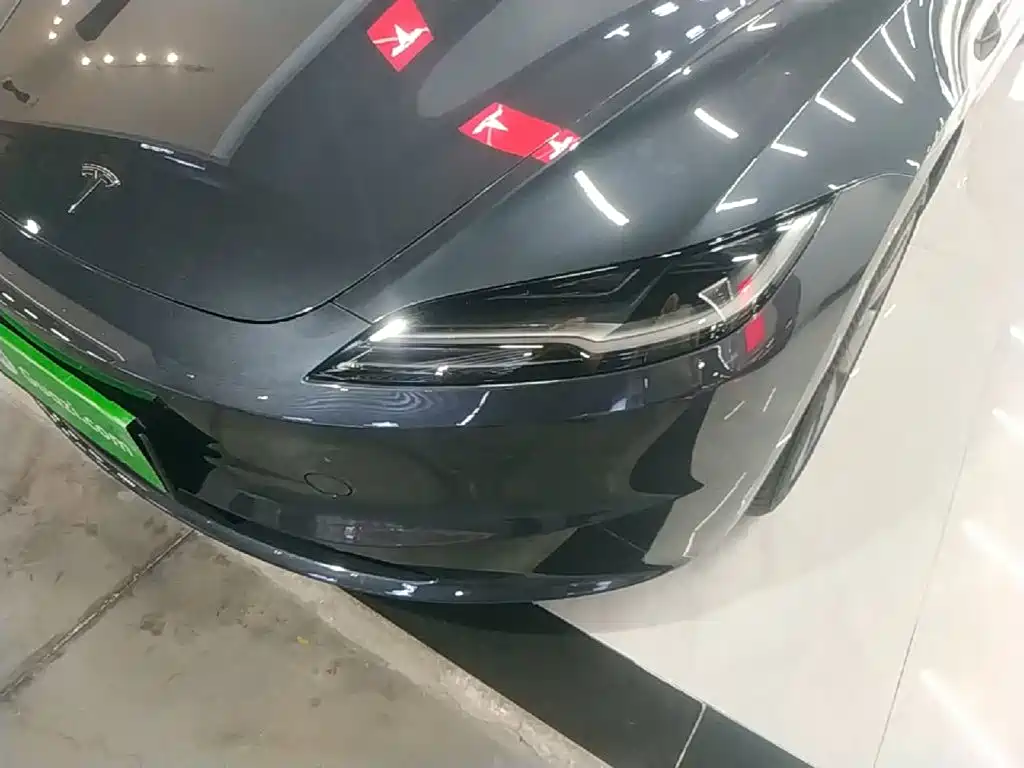 Tesla Model 3 — фото 24