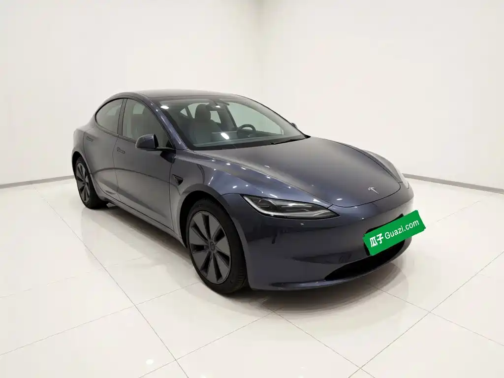 Tesla Model 3 — фото 3
