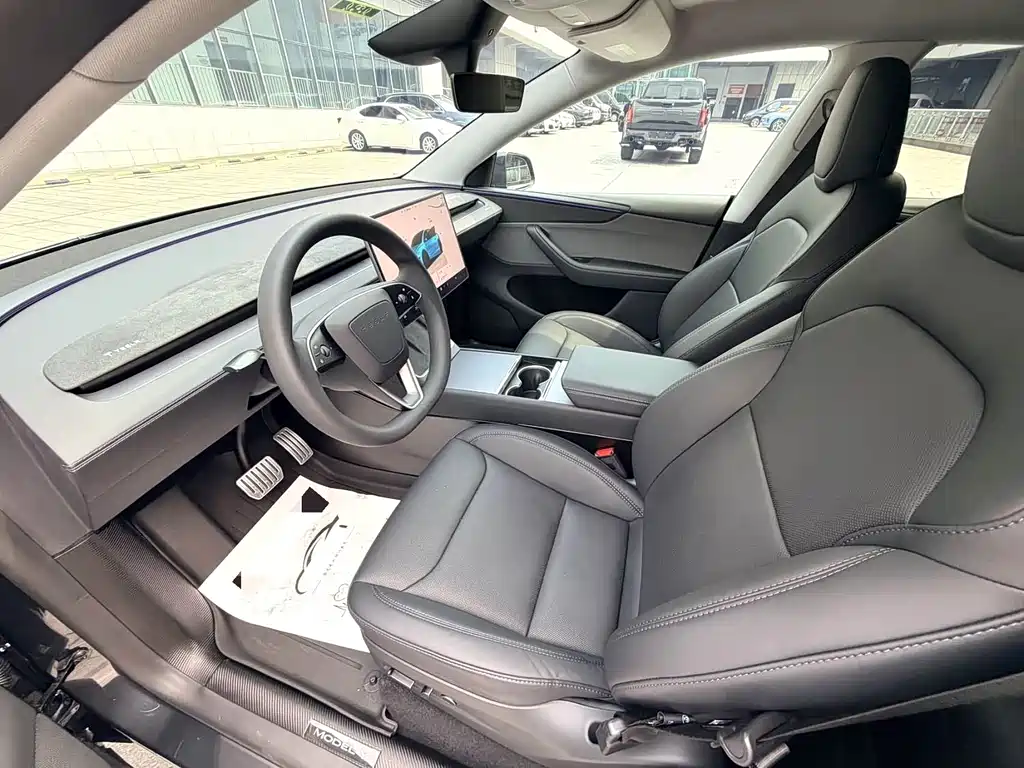 Tesla Model Y — фото 4