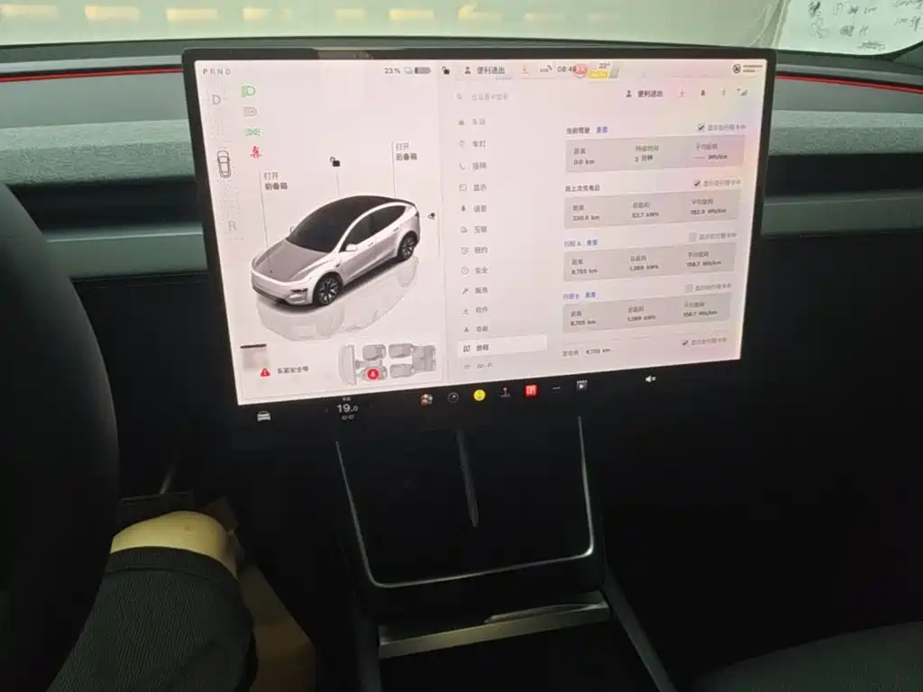 Tesla Model Y L — фото 13