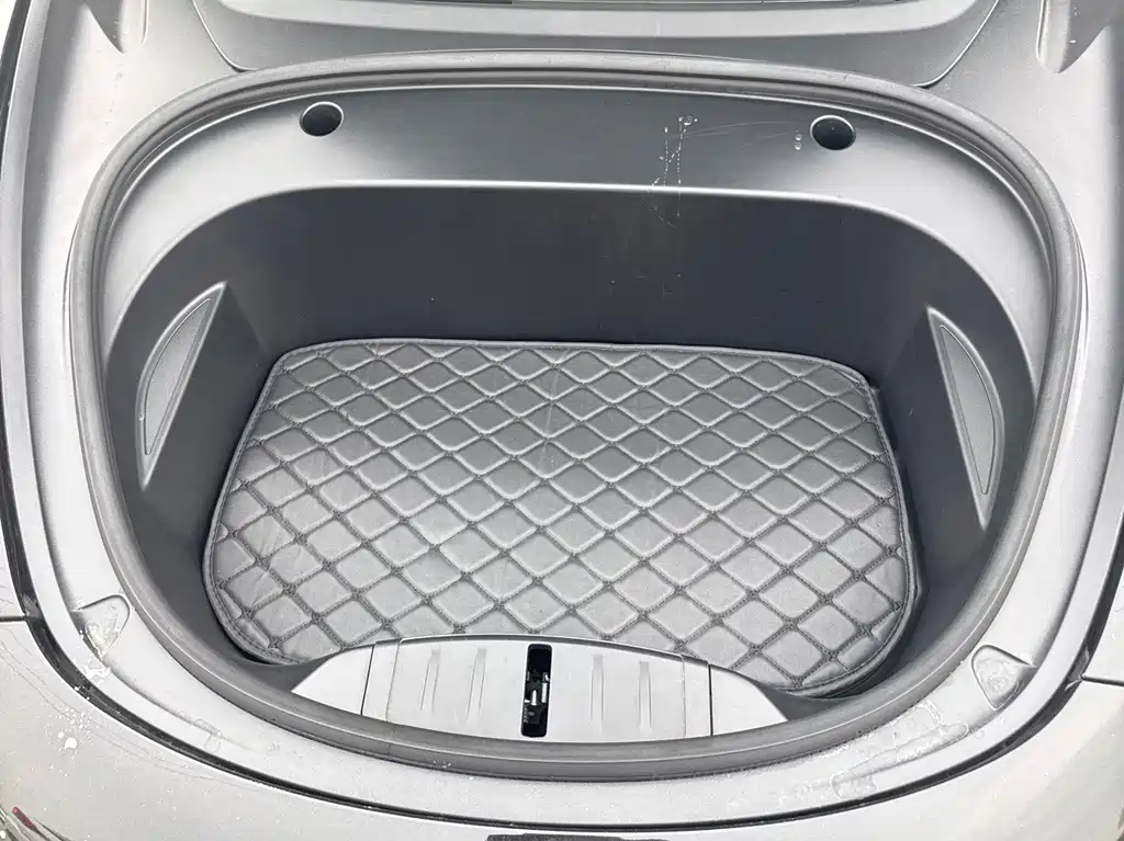 Tesla Model 3 — фото 13
