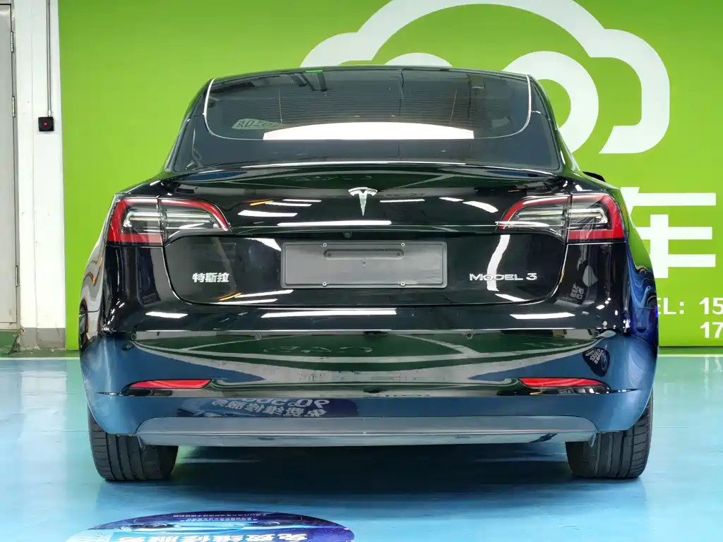 Tesla Model 3 — фото 15