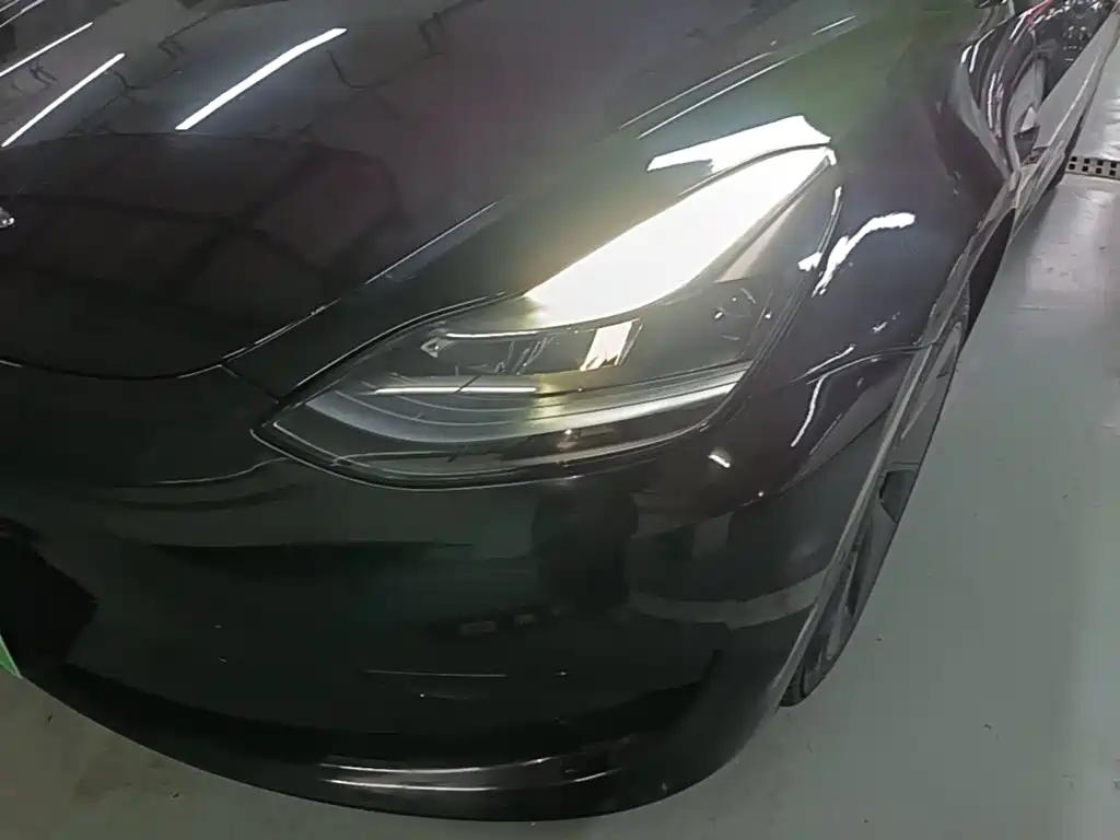 Tesla Model 3 — фото 24