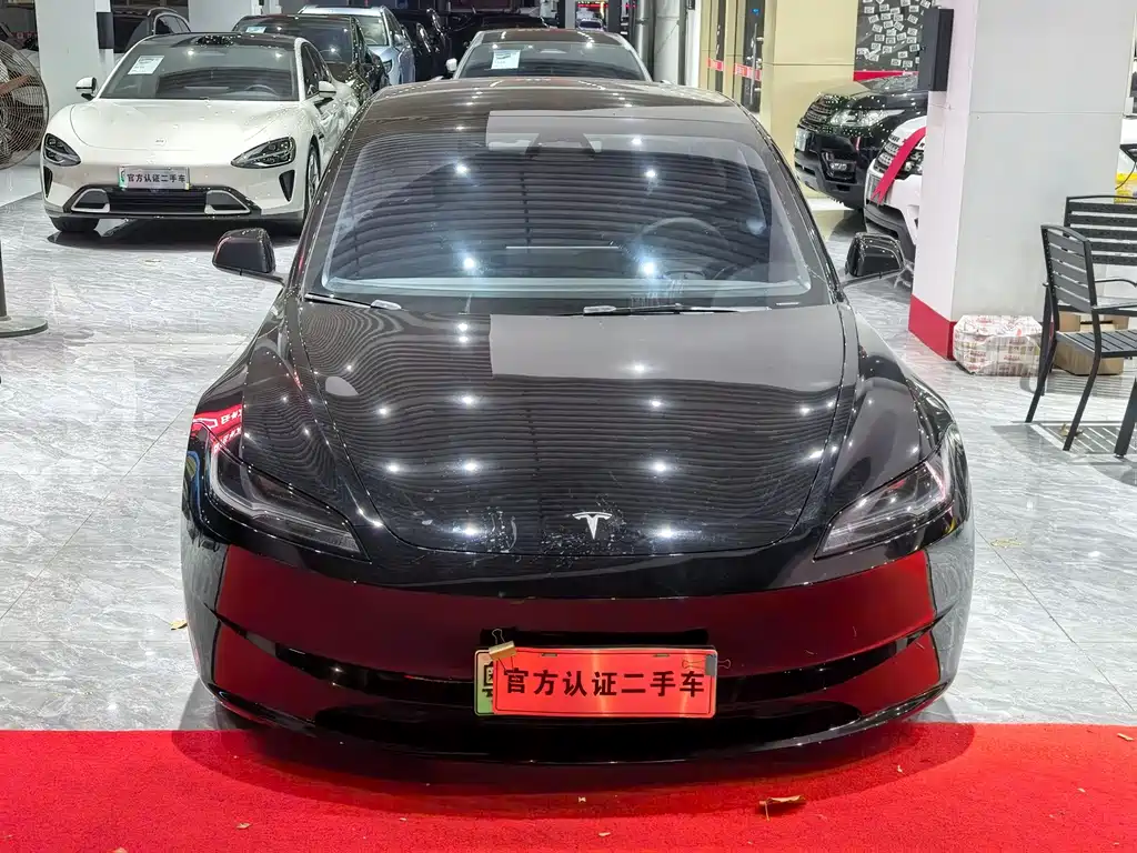Tesla Model 3 — фото 2