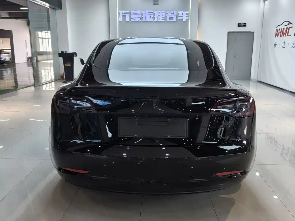 Tesla Model 3 — фото 8