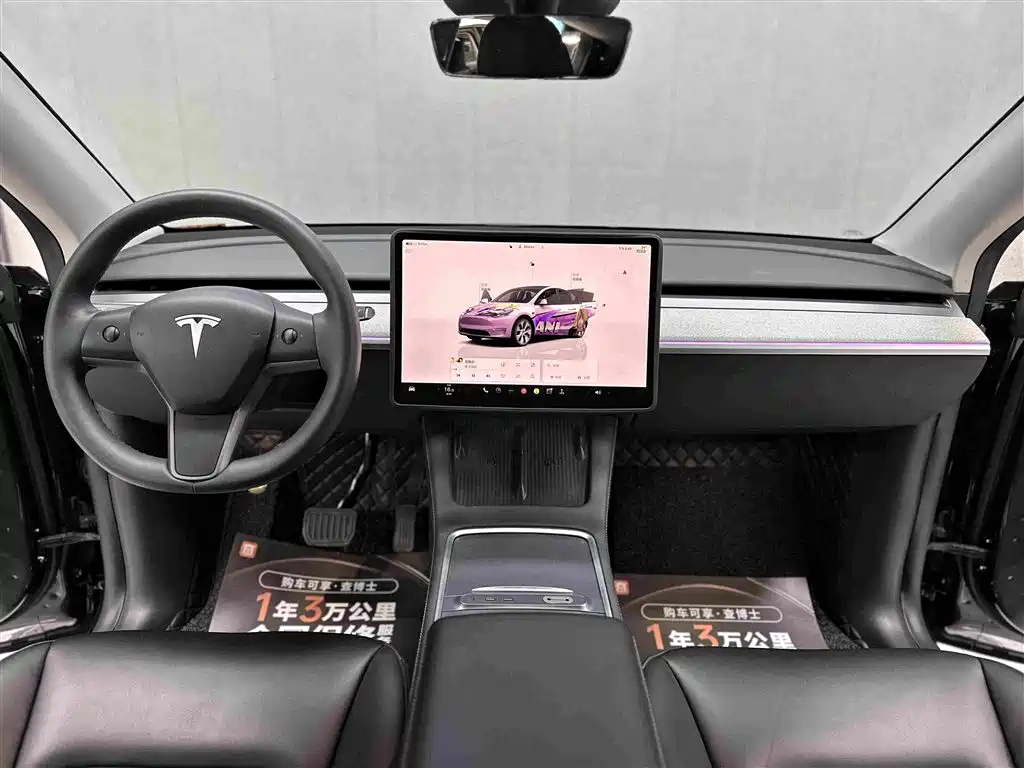 Tesla Model Y — фото 10
