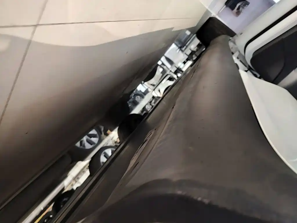 Tesla Model Y — фото 22