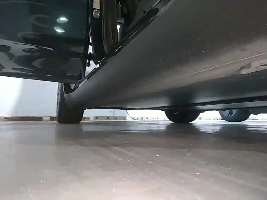 Tesla Model Y — фото 21