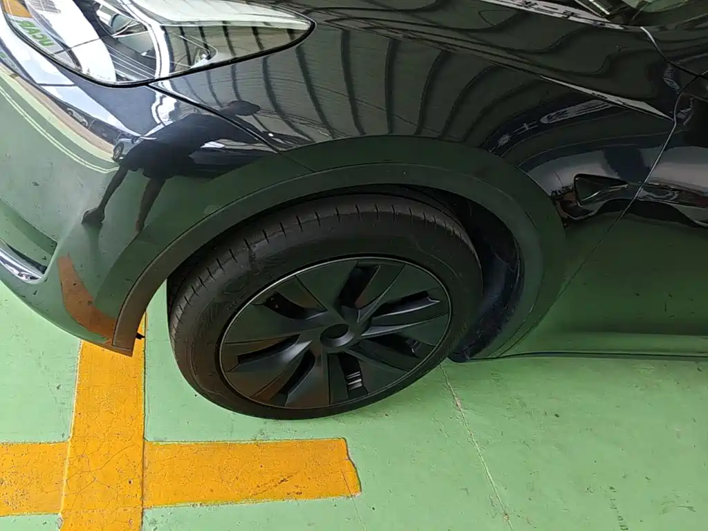 Tesla Model Y — фото 23