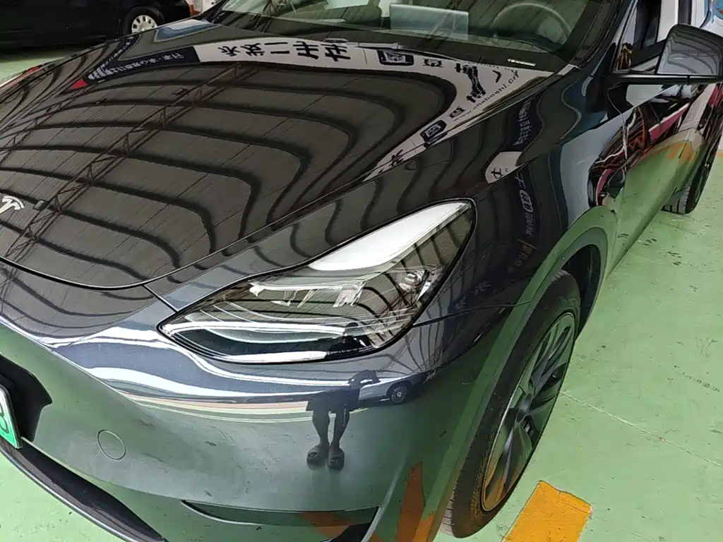 Tesla Model Y — фото 24