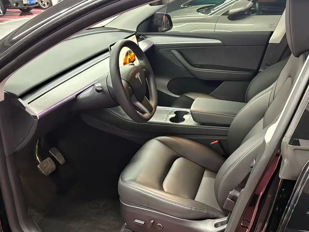 Tesla Model Y — фото 4