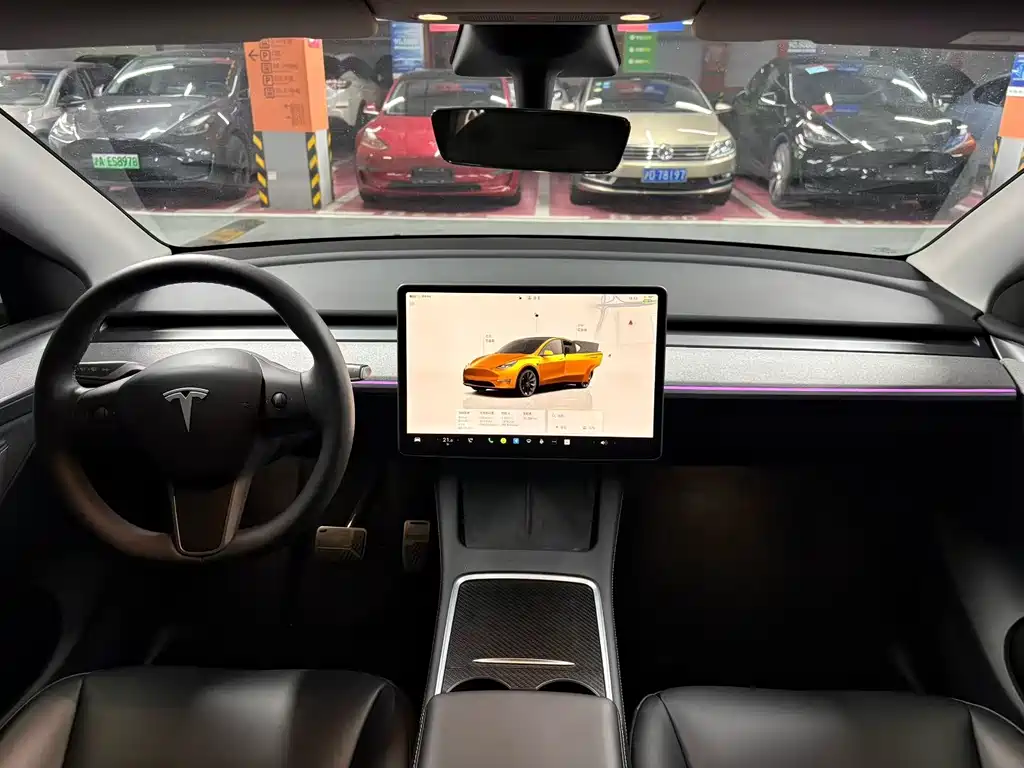 Tesla Model Y — фото 6