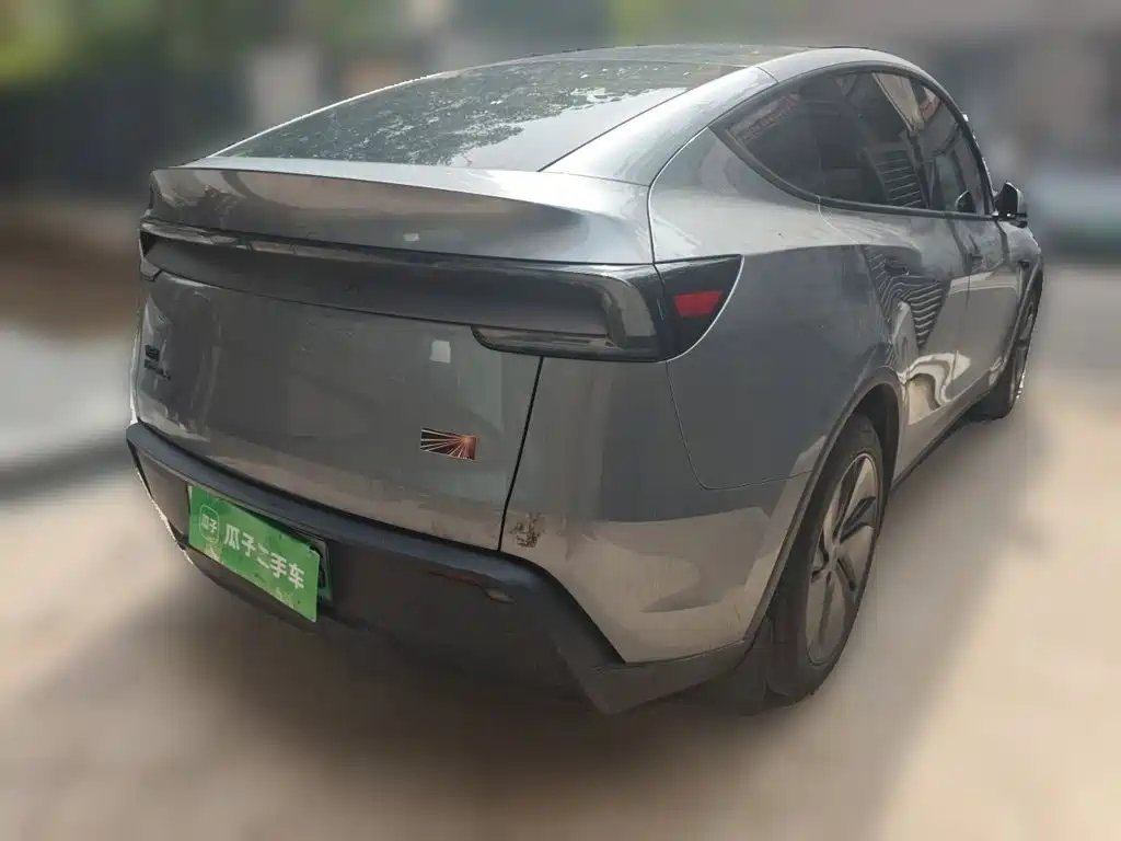 Tesla Model Y — фото 4