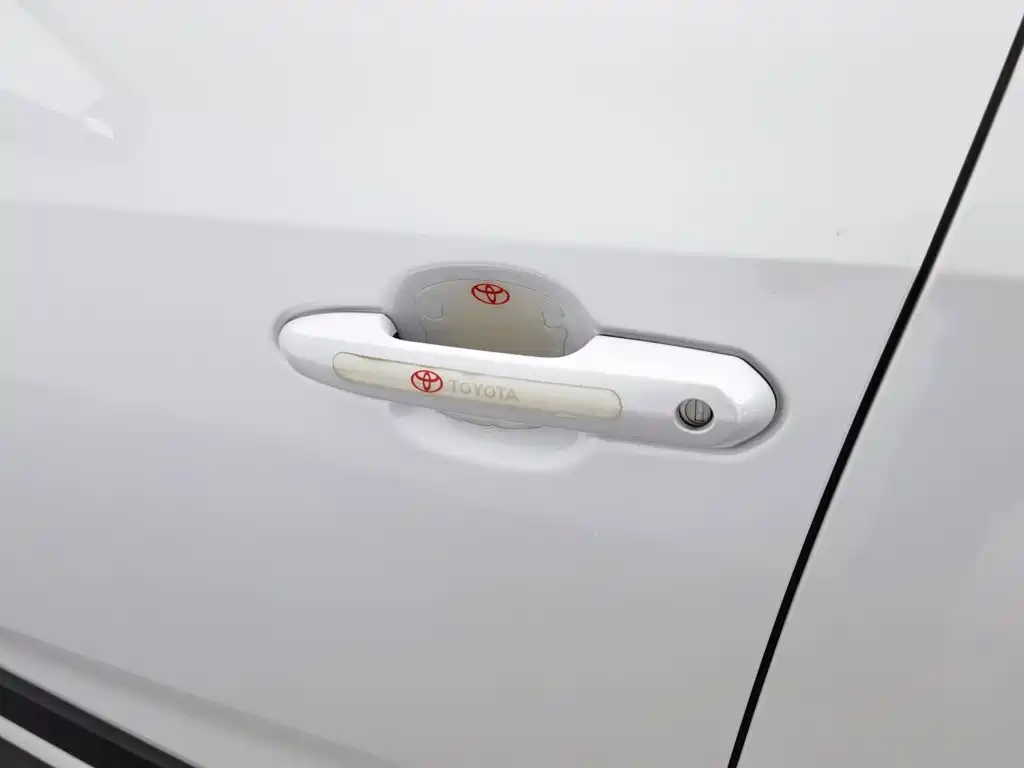 Toyota Wildlander New Energy — фото 18