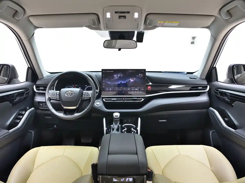 Toyota Highlander — фото 14