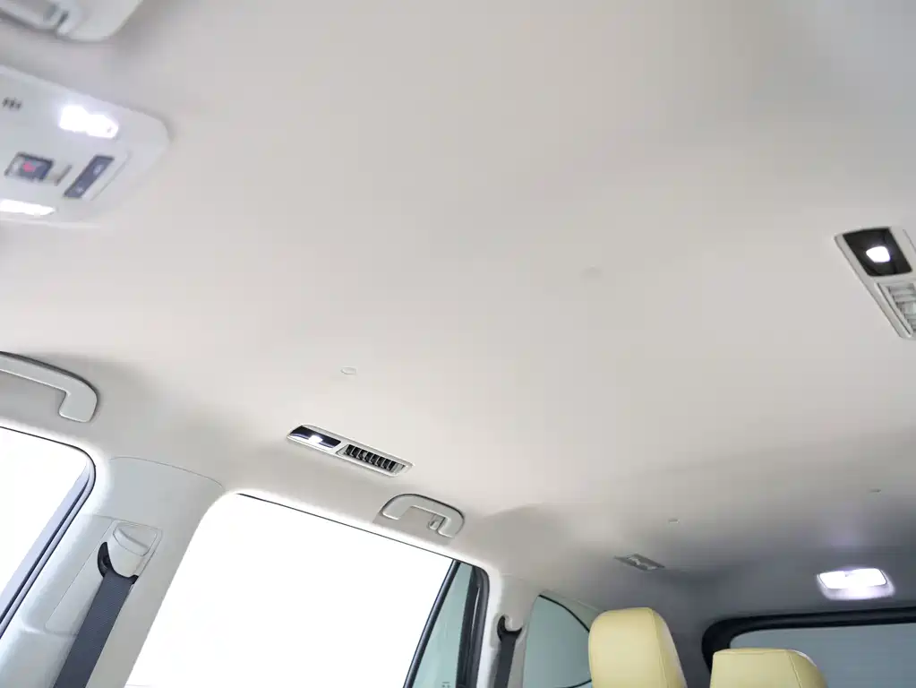 Toyota Highlander — фото 19