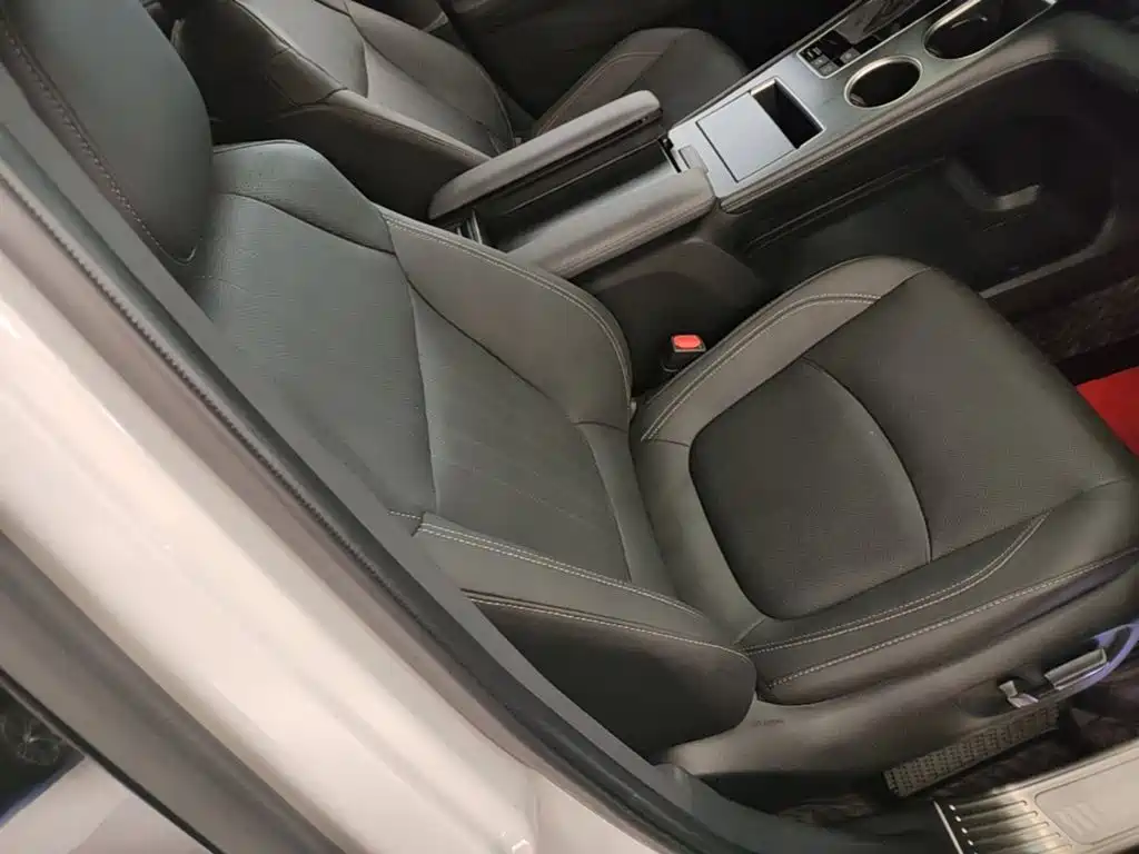 Toyota Sienna — фото 25