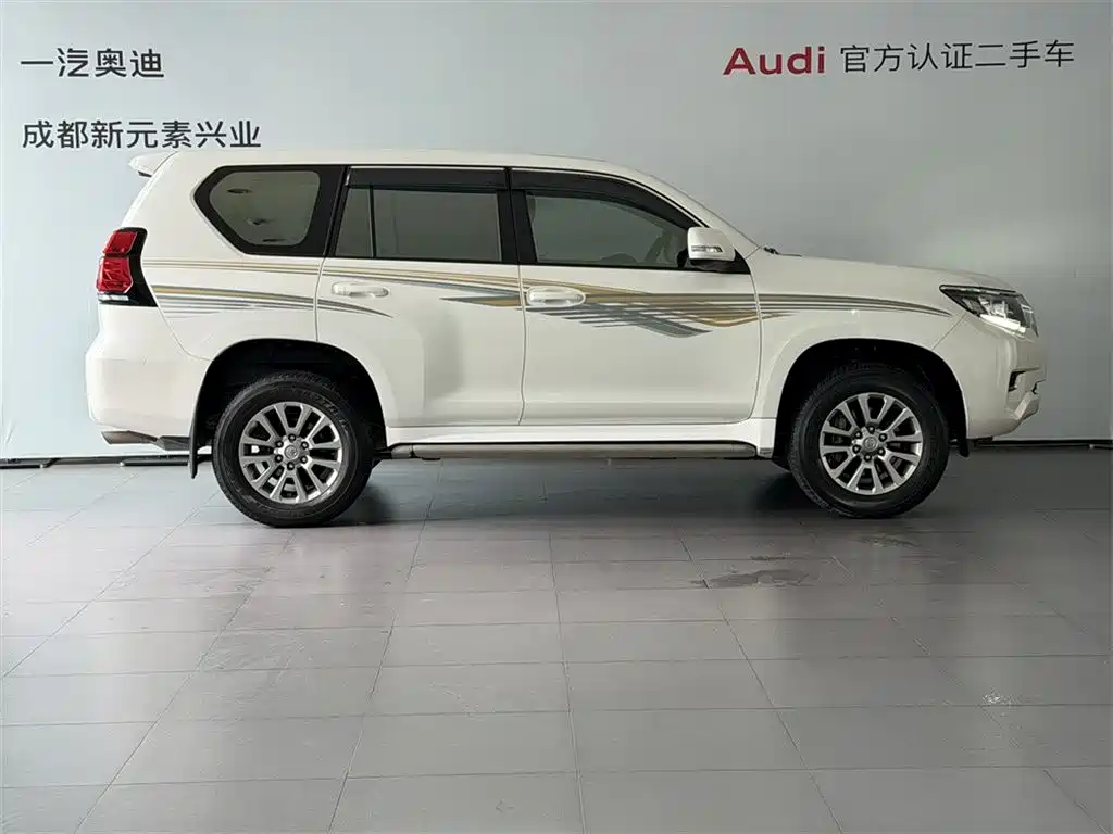 Toyota Prado — фото 3
