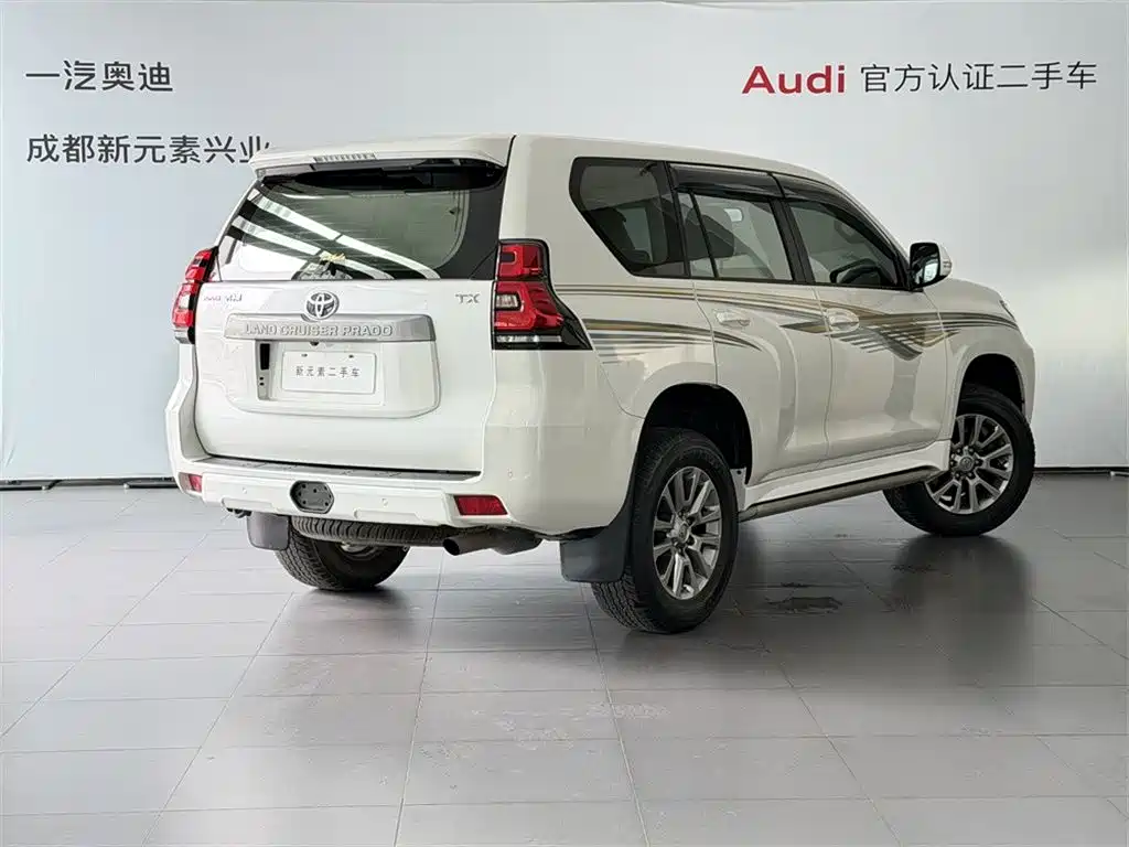 Toyota Prado — фото 4