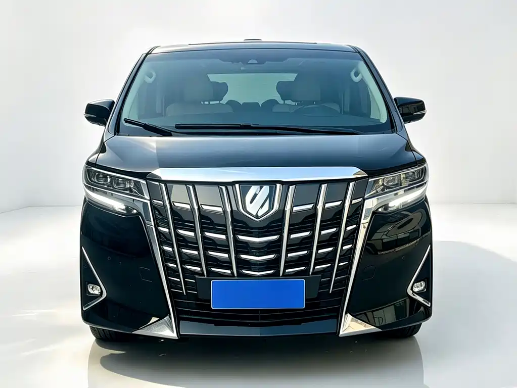 Toyota Alphard — фото 4