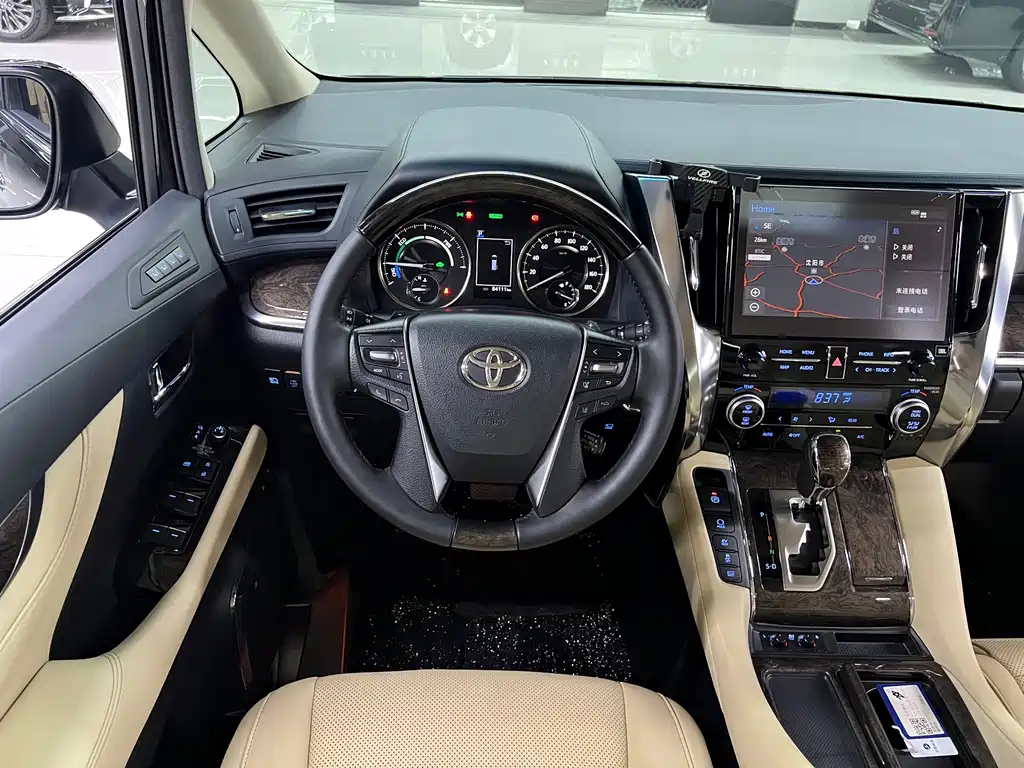 Toyota Vellfire — фото 18
