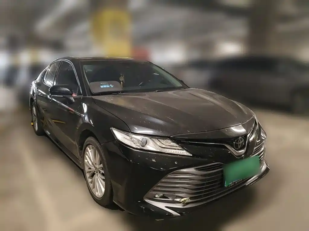 Toyota Camry — фото 24