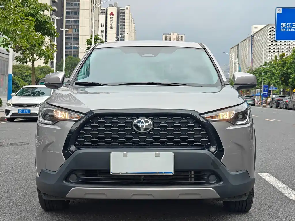 Toyota Corolla Cross — фото 2