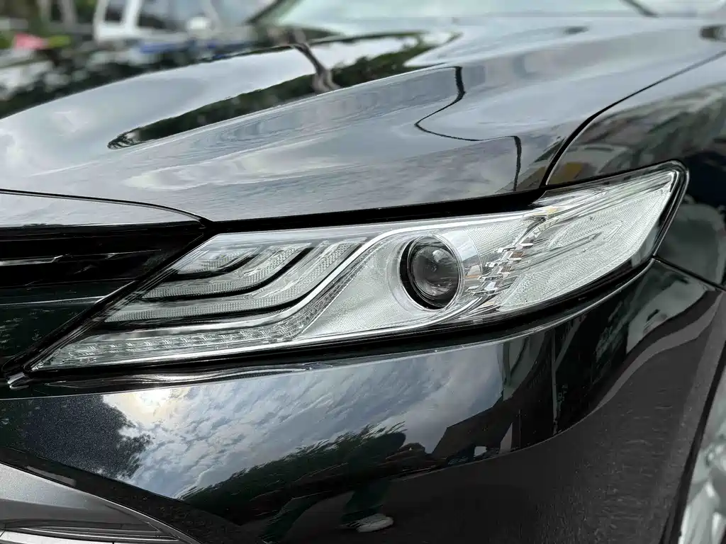 Toyota Camry — фото 29