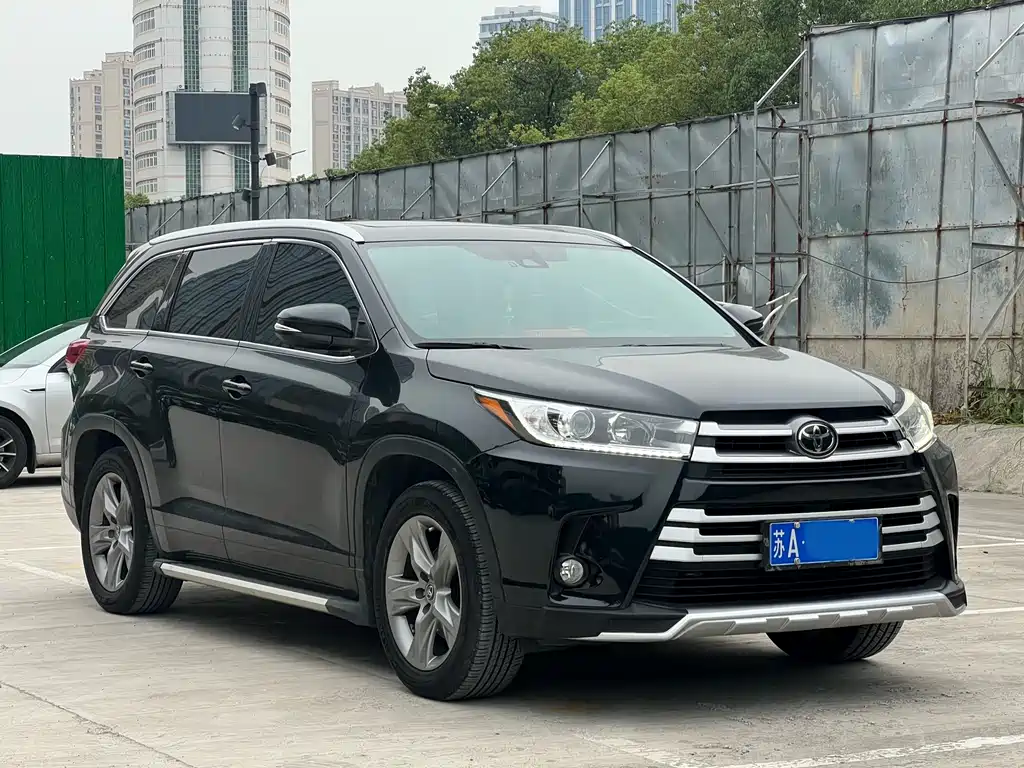 Toyota Highlander — фото 2