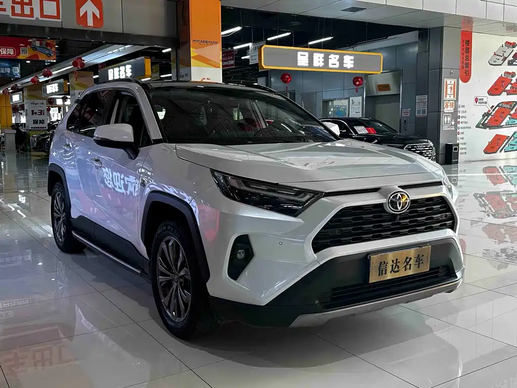 Toyota RAV4 — фото 3