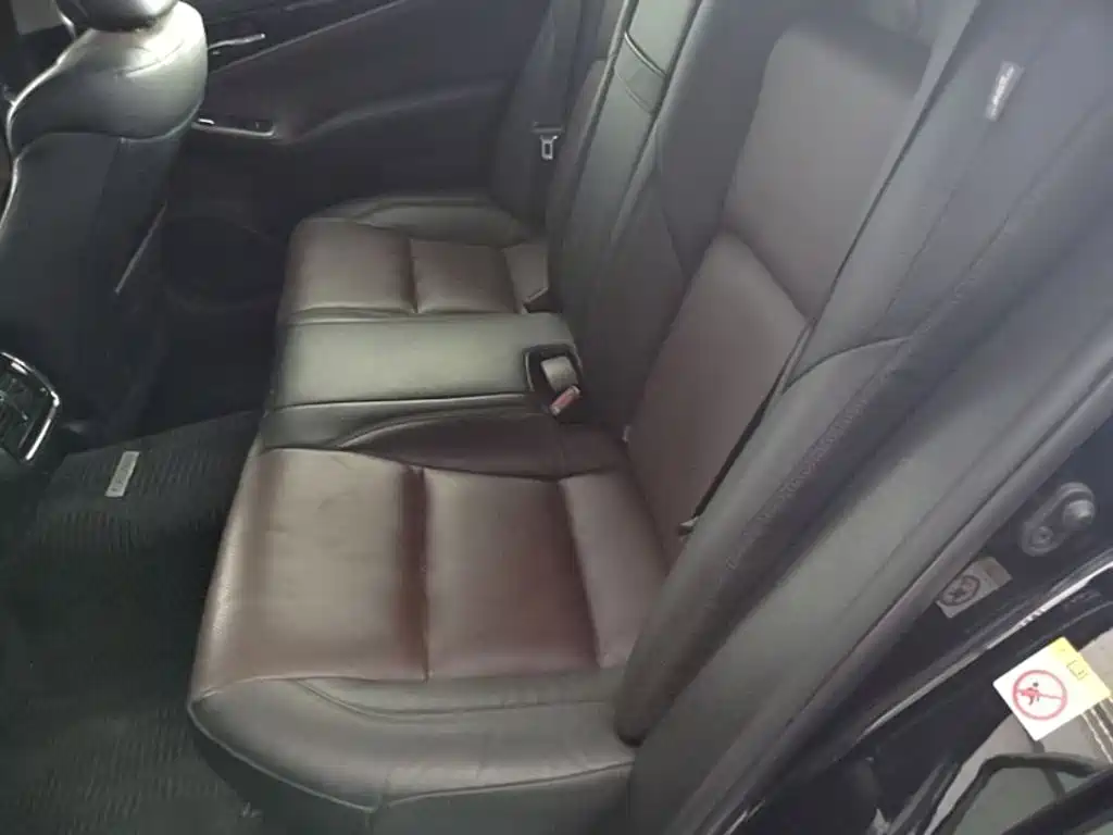 Toyota Crown — фото 19