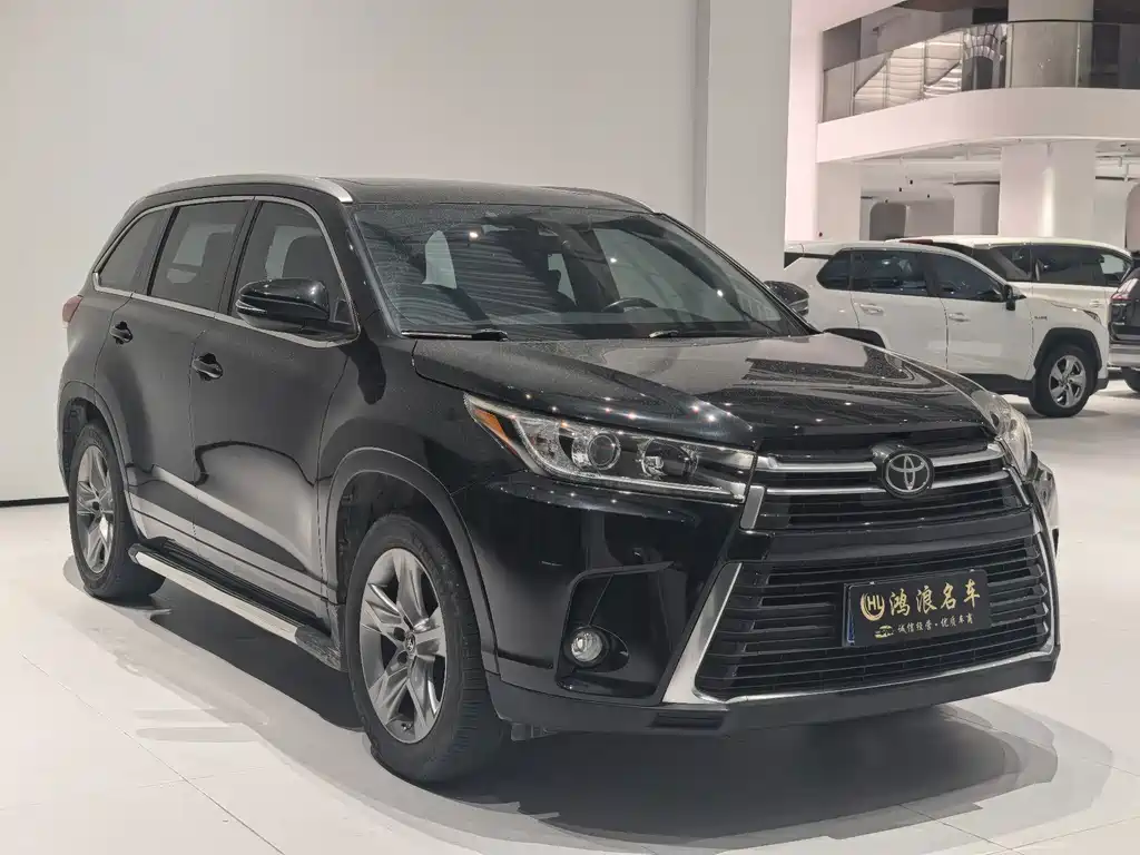 Toyota Highlander — фото 3
