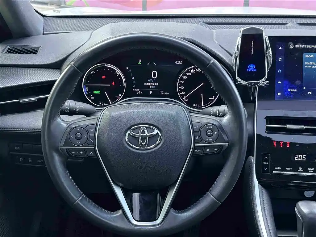 Toyota Avalon — фото 13