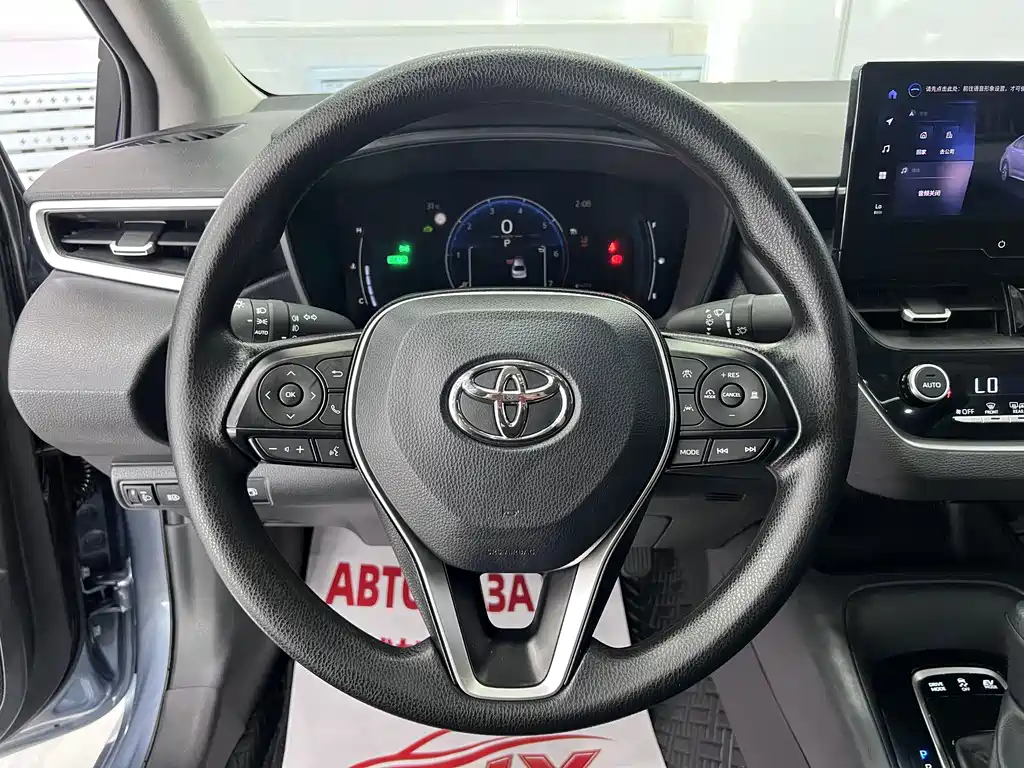 Toyota Corolla — фото 11